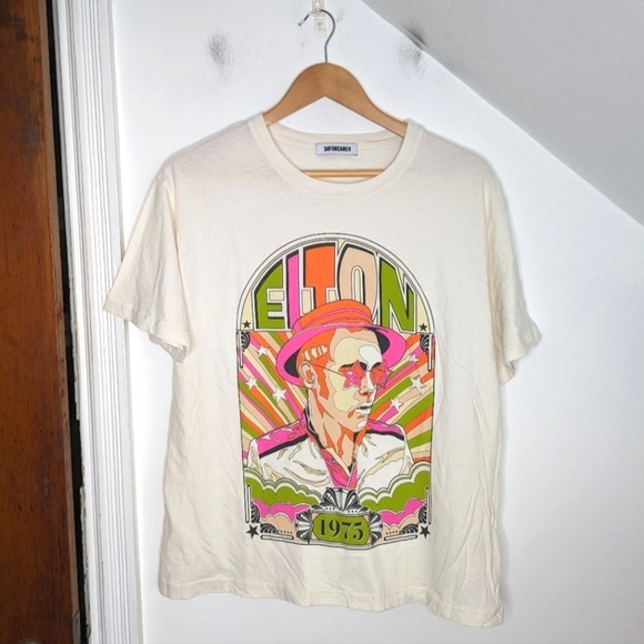 DAYDREAMER Elton John Retro Boho 1975 Graphic Band Boyfriend Tee NEW Size S - Picture 1 of 7